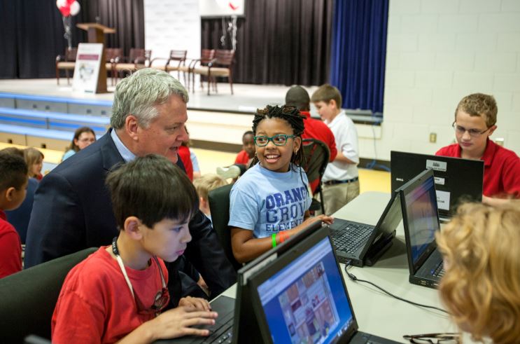 Treasurer visiting Financial Literacy event