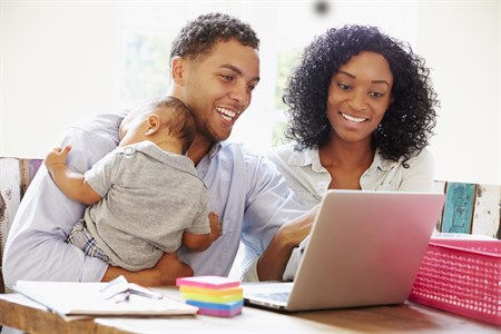 Istock Laptop Family