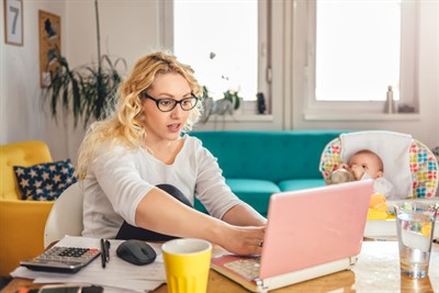 Adams Istock Woman At Laptop