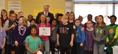 Treasurer Curtis Loftis With Tracy Gay And Her Class