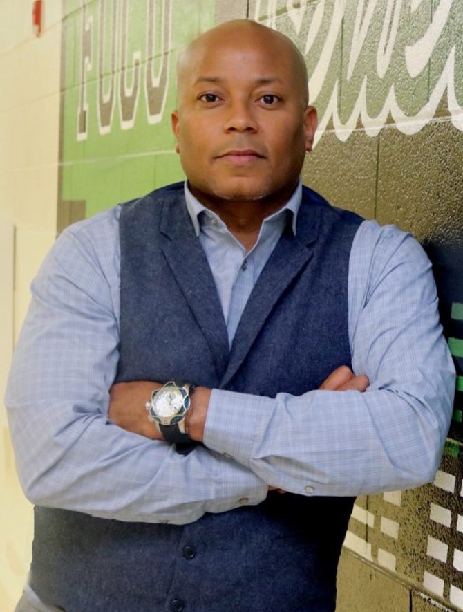 Mr. Warren Wise of Kelly Mill Middle School, January Educator of the Month